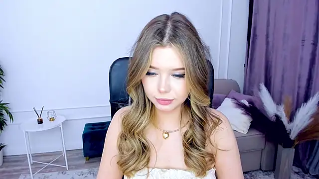 FollowLovee online show from 02-07-25, 10:41