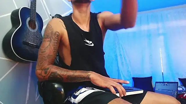 MagnusFrost online show from 02-12-25, 07:45