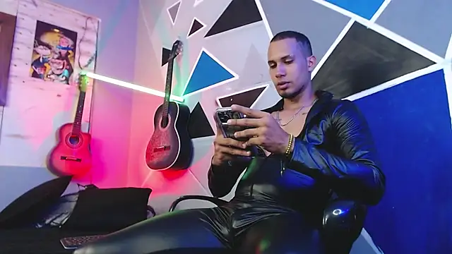 MagnusFrost online show from 10-09-25, 03:48