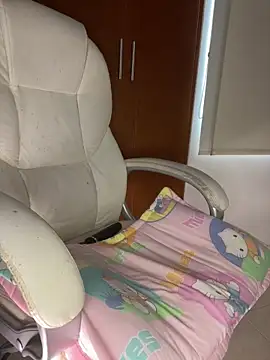 Snapshot of LynnSam_ chatting on 12-01-24, 09:48 LynnSam online show from 12-01-24, 09:48