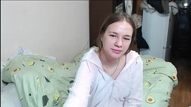 Snapshot of leila_bambi_ chatting on 01-12-25, 10:45 leila bambi online show from 01-12-25, 10:45