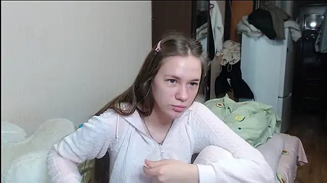 Snapshot of leila_bambi_ chatting on 01-12-25, 05:54 leila bambi online show from 01-12-25, 05:54