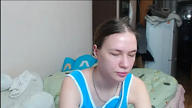 Snapshot of leila_bambi_ chatting on 01-15-25, 01:20 leila bambi online show from 01-15-25, 01:20