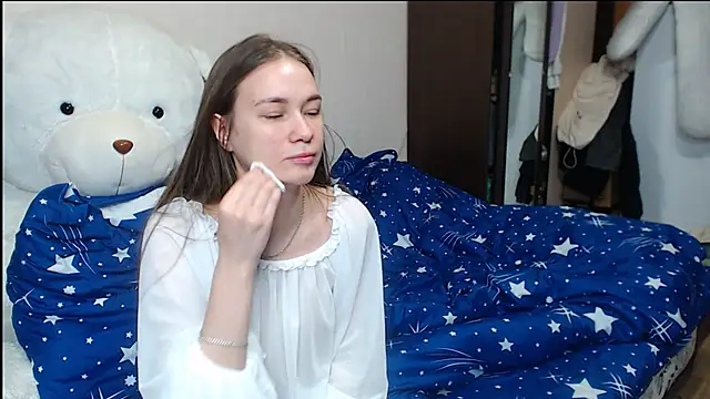 Snapshot of leila_bambi_ chatting on 01-28-25, 04:29 leila bambi online show from 01-28-25, 04:29