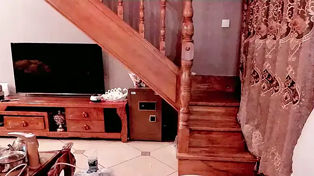 NIAN-er online show from 01-19-25, 01:55