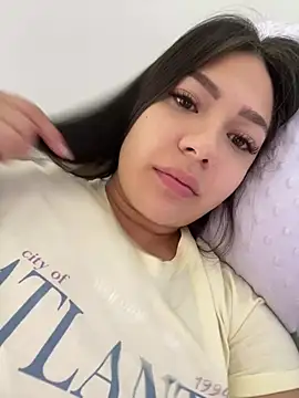 Latina vanessa online show from 03-09-26, 04:33