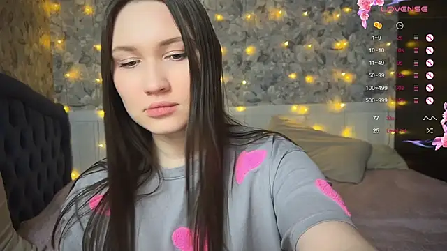 ChloeMillerMeow online show from 03-04-25, 08:16