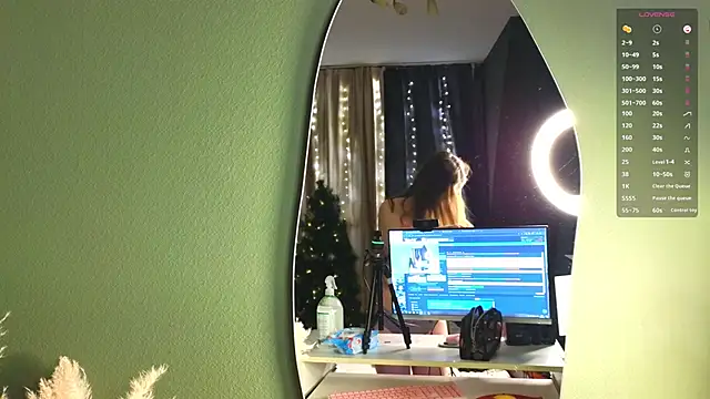 Snapshot of SquirtBabee chatting on 02-07-26, 04:00 SquirtBabee online show from 02-07-26, 04:00