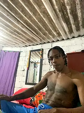 Snapshot of Larry-n-clouds chatting on 11-21-25, 02:54 Larry-n-clouds online show from 11-21-25, 02:54