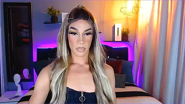 Snapshot of camila_hootie chatting on 01-23-25, 03:26 camila hootie online show from 01-23-25, 03:26