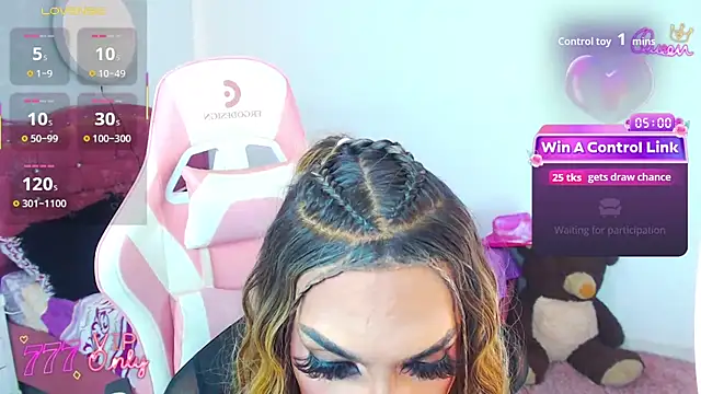 Snapshot of camila_hootie chatting on 03-13-26, 08:37 camila hootie online show from 03-13-26, 08:37