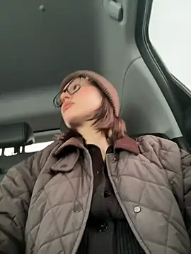 Snapshot of RinaCat chatting on 05-11-26, 05:35 RinaCat online show from 05-11-26, 05:35