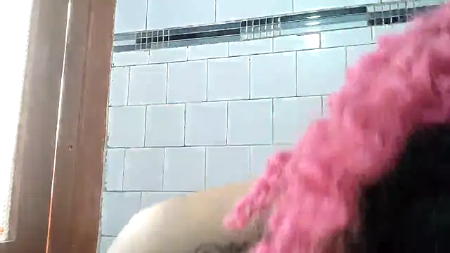 Snapshot of Cata_Blue__ chatting on 11-04-25, 02:38 Cata Blue online show from 11-04-25, 02:38