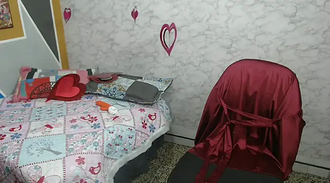 Georgina Copper online show from 02-06-25, 04:58