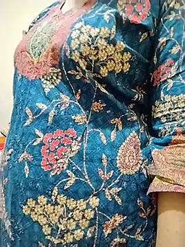 Ameera19 online show from 05-13-26, 04:37