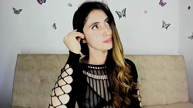 Nicol Swift  online show from 01-11-25, 02:41