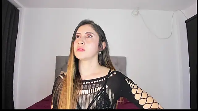 Nicol Swift  online show from 02-07-25, 06:35