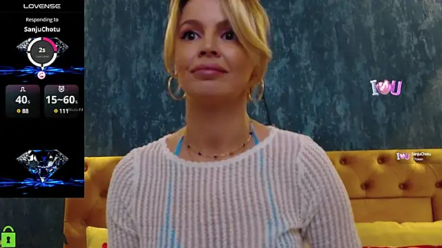 Snapshot of EvaDiamondXX chatting on 12-19-24, 05:18 EvaDiamondXX online show from 12-19-24, 05:18