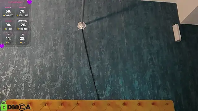 Snapshot of EvaDiamondXX chatting on 02-04-25, 08:28 EvaDiamondXX online show from 02-04-25, 08:28