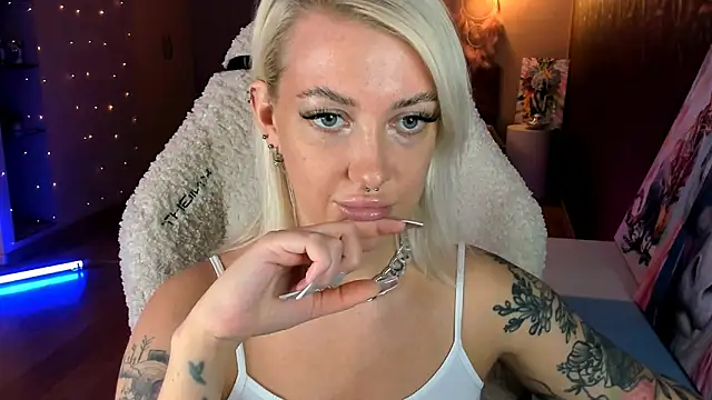 tykioty Miley online show from 02-21-26, 12:06