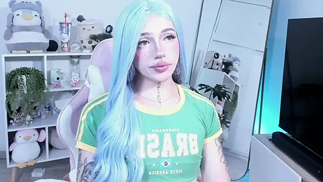 Snapshot of KloeKing__ chatting on 03-12-26, 03:18 KloeKing online show from 03-12-26, 03:18