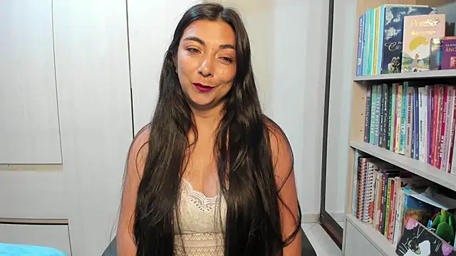 Snapshot of Karla_hernandez_ chatting on 08-03-26, 10:32 Karla hernandez online show from 08-03-26, 10:32