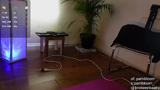 droolingdollfacee online show from 09-19-25, 10:10