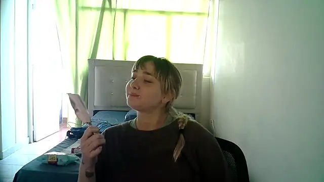 Snapshot of katy_pp chatting on 10-28-25, 08:55 katy pp online show from 10-28-25, 08:55