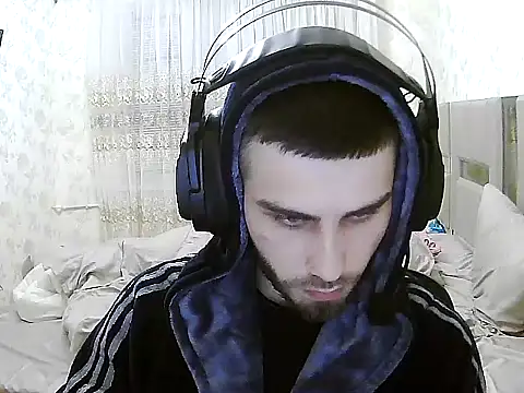 Snapshot of sweetbuddy3307 chatting on 01-06-26, 06:11 sweetbuddy3307 online show from 01-06-26, 06:11