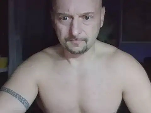 Snapshot of Sports-beast chatting on 03-11-25, 09:04 Sports-beast online show from 03-11-25, 09:04