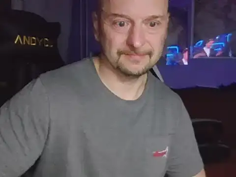 Snapshot of Sports-beast chatting on 03-15-25, 08:32 Sports-beast online show from 03-15-25, 08:32