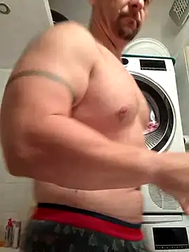 Snapshot of Sports-beast chatting on 09-15-25, 09:04 Sports-beast online show from 09-15-25, 09:04