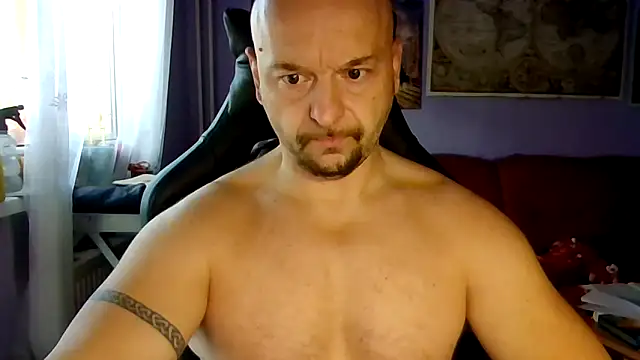 Snapshot of Sports-beast chatting on 11-19-25, 07:08 Sports-beast online show from 11-19-25, 07:08