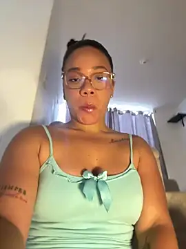 ashley Tompson1 online show from 06-12-26, 12:15