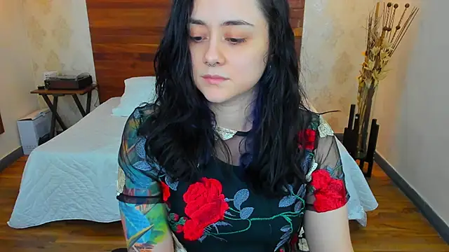 Snapshot of KatherineBond chatting on 01-15-25, 08:58 KatherineBond online show from 01-15-25, 08:58