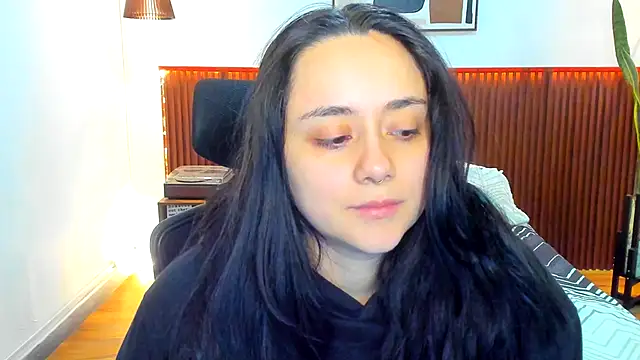 KatherineBond online show from 12-17-25, 07:31