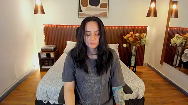 KatherineBond online show from 05-15-26, 08:27