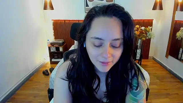 KatherineBond online show from 05-19-26, 06:47