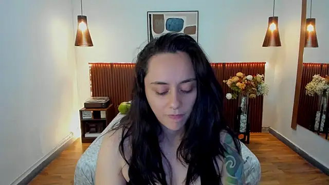 KatherineBond online show from 05-25-26, 07:09