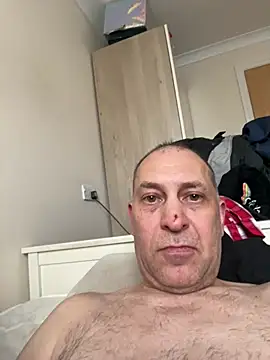 Snapshot of meateater1 chatting on 02-08-26, 11:24 meateater1 online show from 02-08-26, 11:24