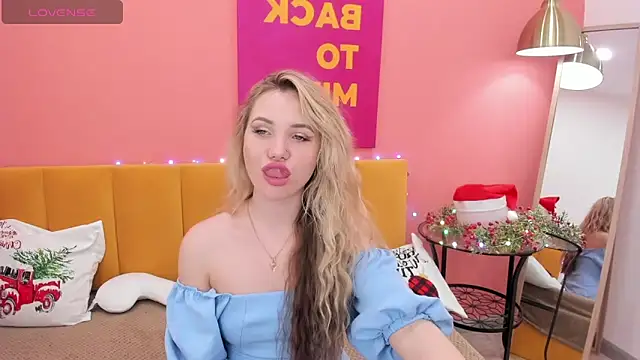 EvaMoran online show from 01-08-25, 08:06