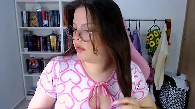 Snapshot of Gabiwaifu chatting on 11-23-25, 08:52 Gabiwaifu online show from 11-23-25, 08:52