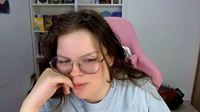 Snapshot of Gabiwaifu chatting on 02-13-26, 07:15 Gabiwaifu online show from 02-13-26, 07:15