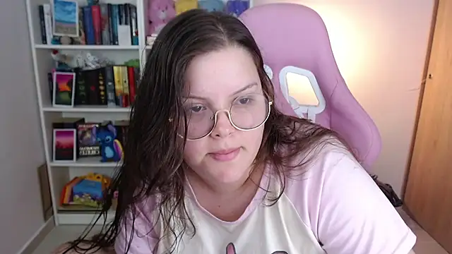 Snapshot of Gabiwaifu chatting on 05-07-26, 03:45 Gabiwaifu online show from 05-07-26, 03:45