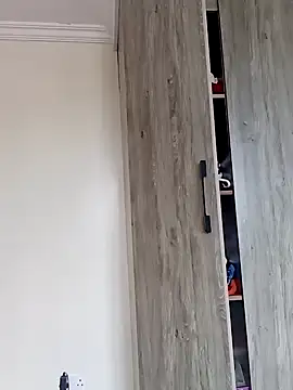 Snapshot of kelsie421 chatting on 01-15-25, 05:29 kelsie421 online show from 01-15-25, 05:29