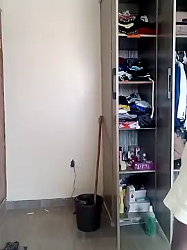 Snapshot of kelsie421 chatting on 02-02-25, 06:04 kelsie421 online show from 02-02-25, 06:04