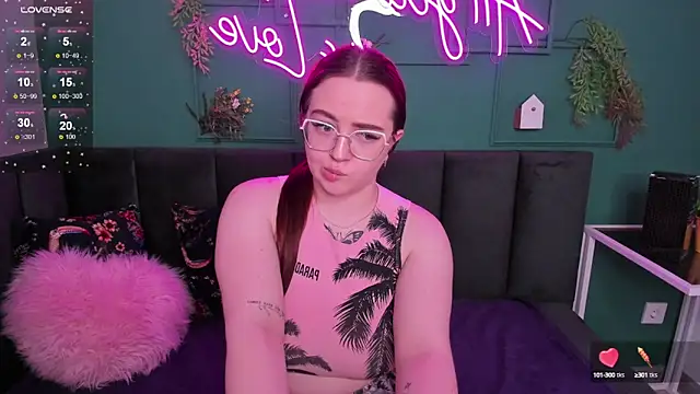 Emma adorablle online show from 12-23-24, 04:55