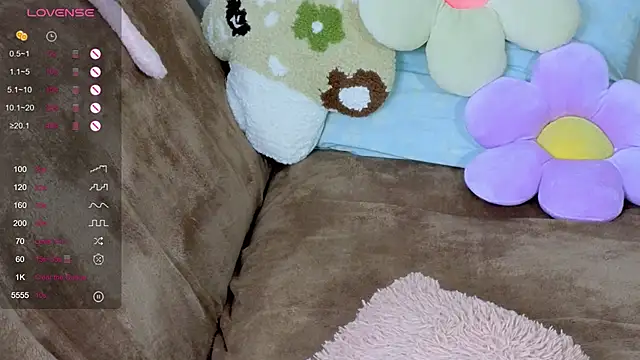 TrissMerigold9 online show from 10-09-25, 09:24