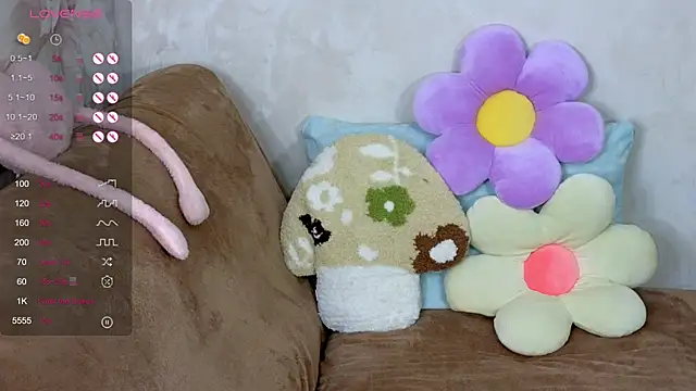 TrissMerigold9 online show from 10-13-25, 09:15