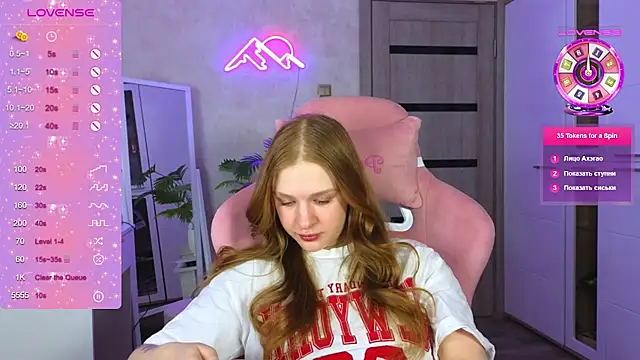 TrissMerigold9 online show from 03-04-26, 08:59